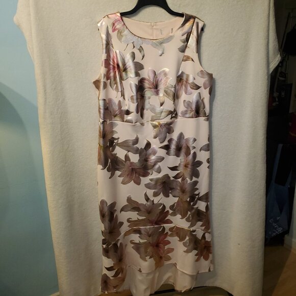 Women's XL Floral Metallic High-Low Dress. Stretchy, Formal, Wedding, No Tags - Picture 2 of 8